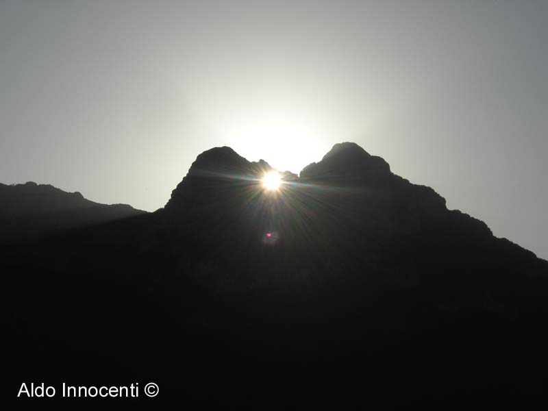 SOLE NEL FORATO A PIASTROLA: IMMAGINE N. 19